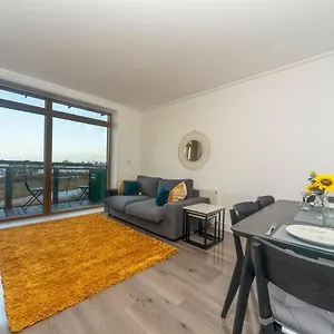  Apartment Pass The Keys Riverside Amazing Flat In Close To The O2 United Kingdom